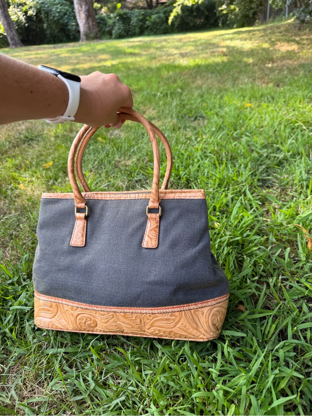 Tommy Hilfiger Blue Denim Shoulder Bag With Tan Trim View 5